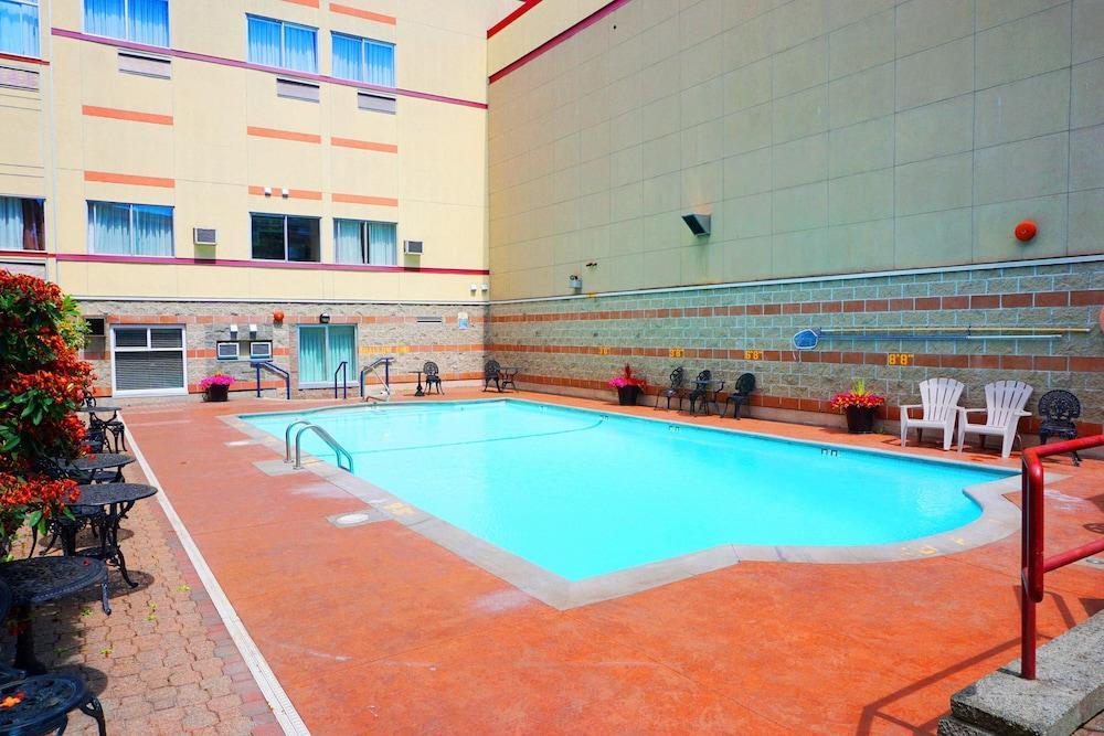 Red Lion Inn And Suites Victoria Exteriér fotografie