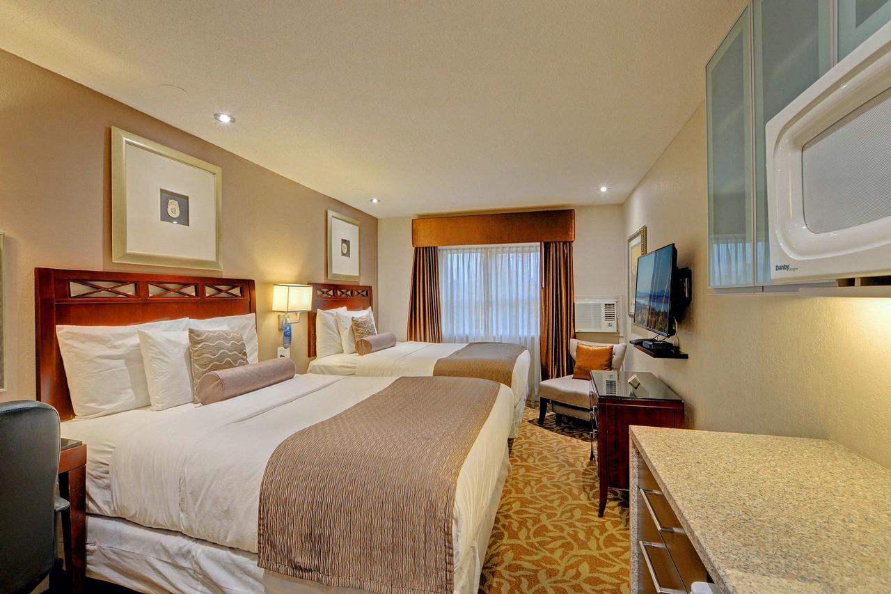 Red Lion Inn And Suites Victoria Exteriér fotografie