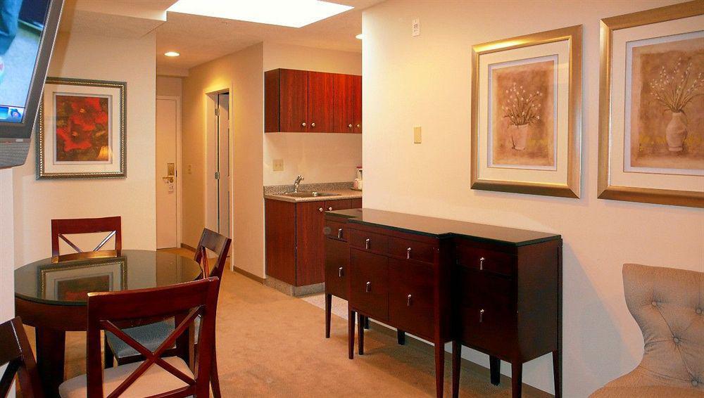 Red Lion Inn And Suites Victoria Interiér fotografie